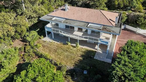 Maison 6 pièces 280 m²