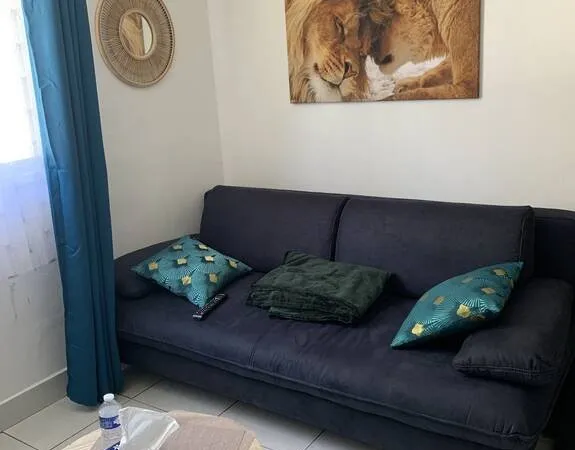 Studio 1 pièce 14 m²