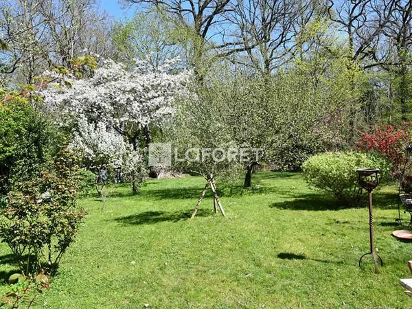 Maison familiale de 220 m² sur terrain de 969 m² - La Celle-Saint-Cloud