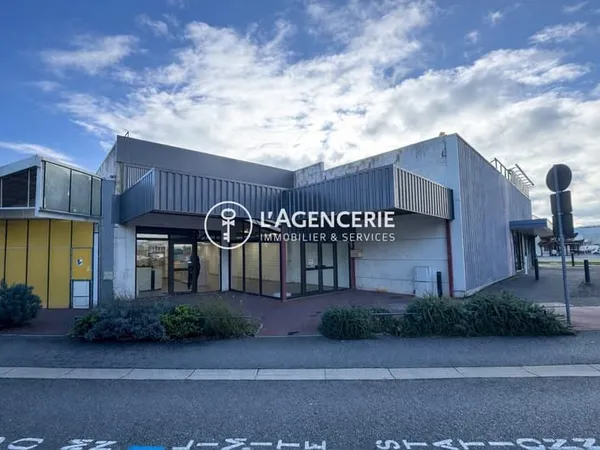 Immobilier Professionnel à vendre Le Sequestre