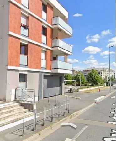 Loue place de parking Soa Liesse