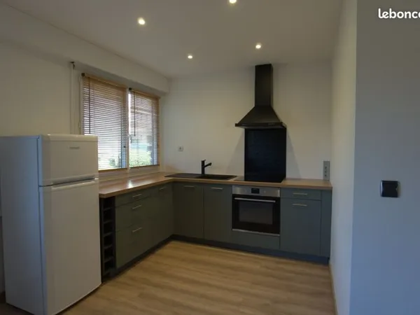 Studio rénové de 34 m² Sorbiers 42290