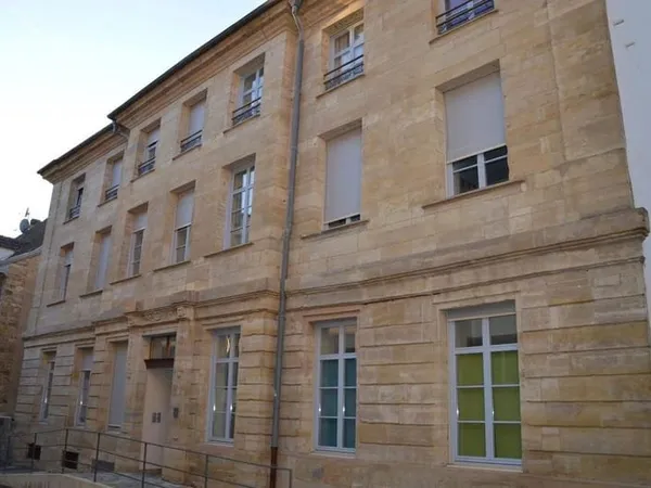 Appartement 6 pièces 95 m²