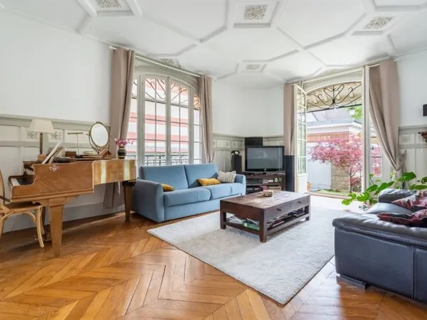 Vends maison - 214.55m² - 8 pièces, 6 chambres - Joinville Le Pont 94340