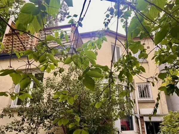 Maison de ville 10 pièces 190 m²