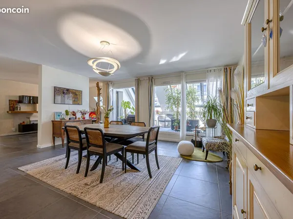 Appartement 4 pièces 132 m²