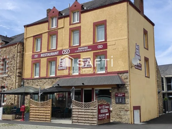 Grande maison avec 4 chambres et un bureau au coeur de Saint Dolay