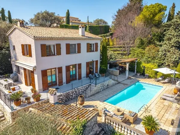 Maison 5 pièces 174 m²
