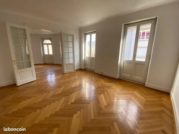 Appartement 6 pièces 155 m²