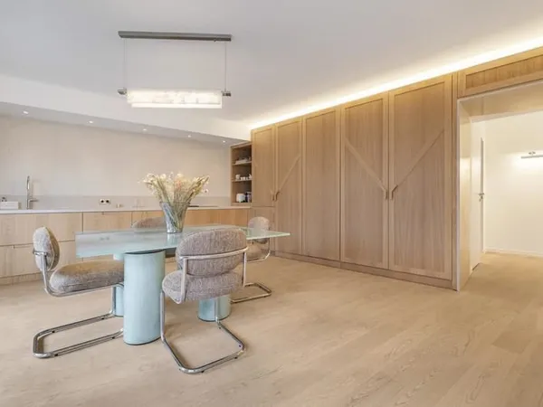 Appartement 2 pièces 93 m²