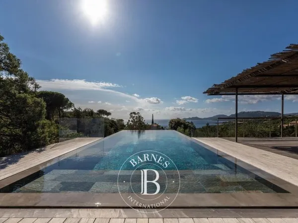 Porto Vecchio, Palombaggia, Propriété vue mer, 4 chambres, piscine, plage à pied