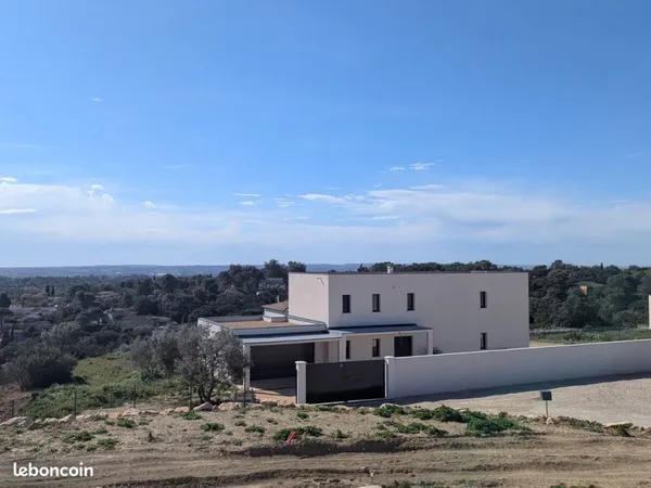 Particulier loue maison familiale Vue exceptionnelle Nîmes