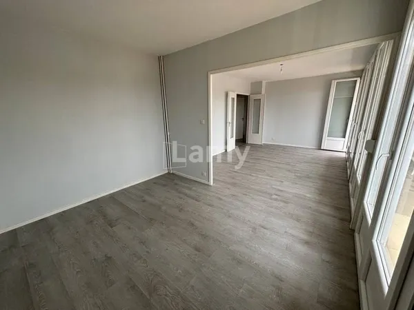 Appartement 4 pièces 77 m²