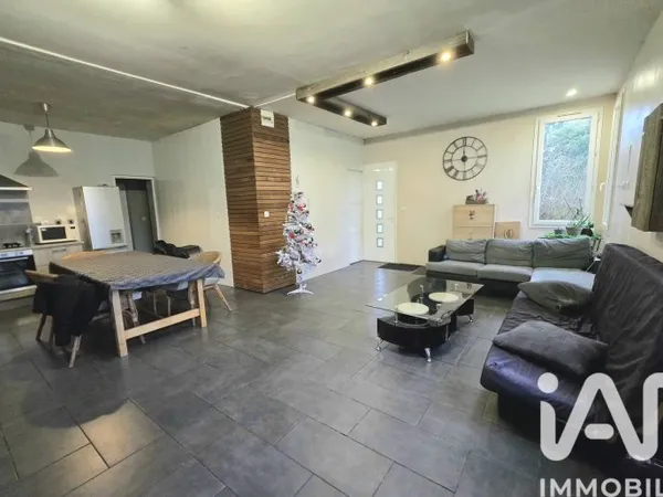 Maison 3 pièces 90 m²