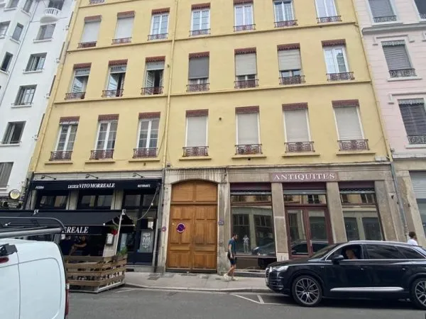 LYON 6 - STUDIO- 32m²