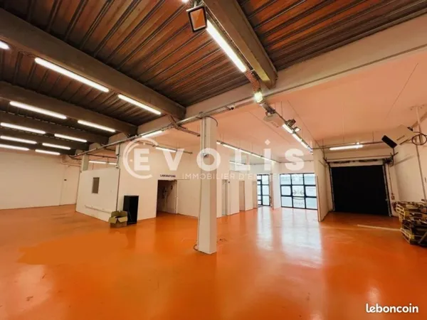 Local d'activité 665 m²