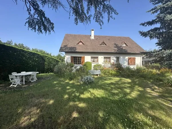 Maison 8 pièces 193 m²