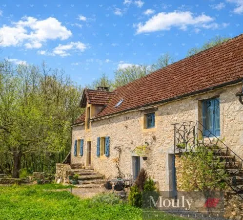 Propriété 6 pièces 155 m²