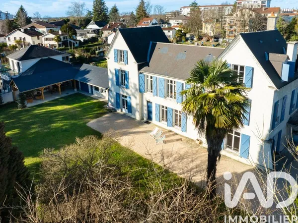 Maison 9 pièces 293 m²