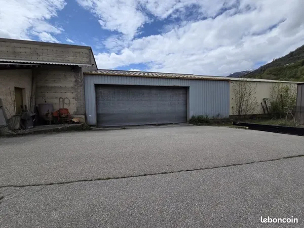 Local 506 m² Briançon