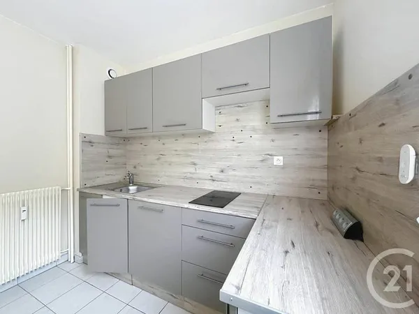 Studio 1 pièce 27 m²