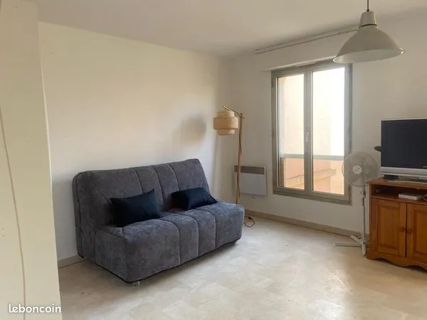 Loue studio lumineux meublé 29m2 en centre ville d'Aix en provence