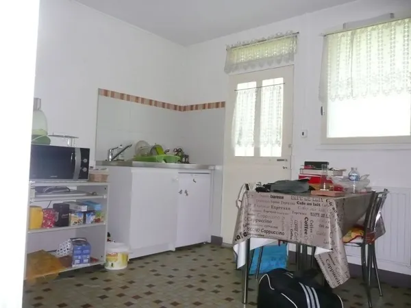 T1BIS MEUBLE 23 m² dans maison particulière,