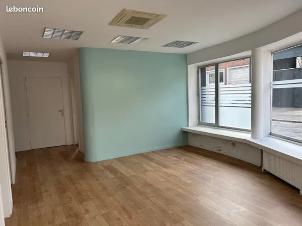 Local commercial à MAUBEUGE