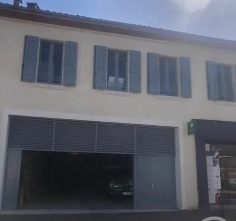 Parking 20 m²