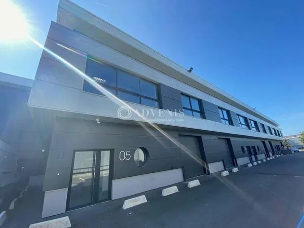 Local d'activité 326 m²
