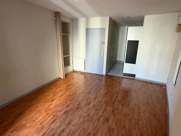 Appartement T1- MEUBLE-Clermont-Ferrand