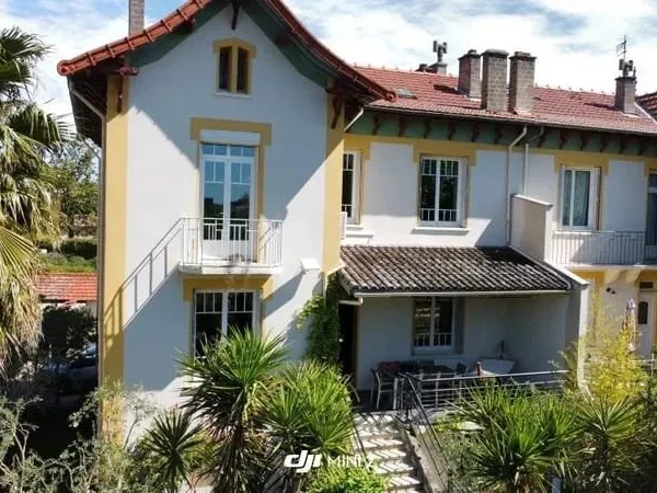 Villa - 10407