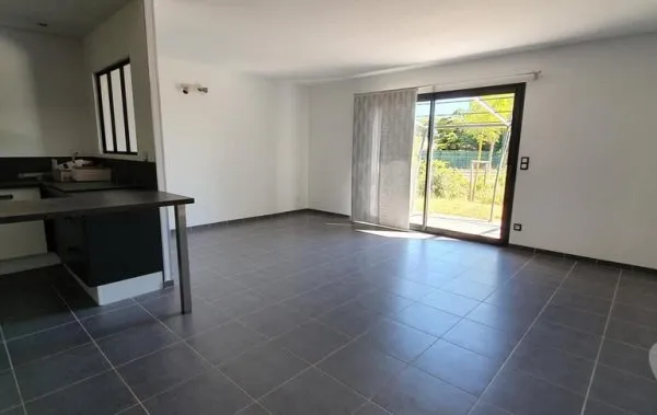 Maison 4 piece(s) 90m2 Piolenc
