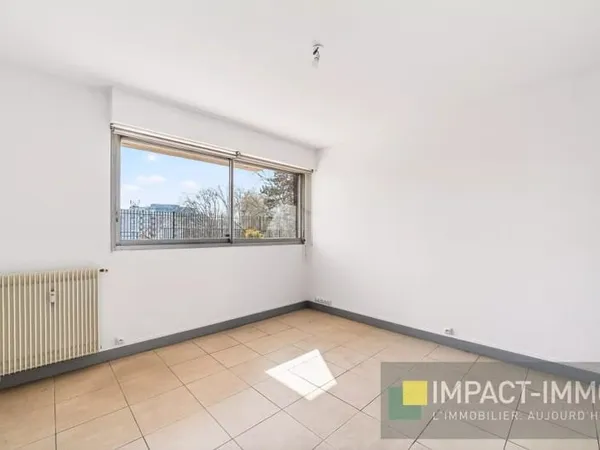 Appartement 4 pièces Courbevoie Mairie
