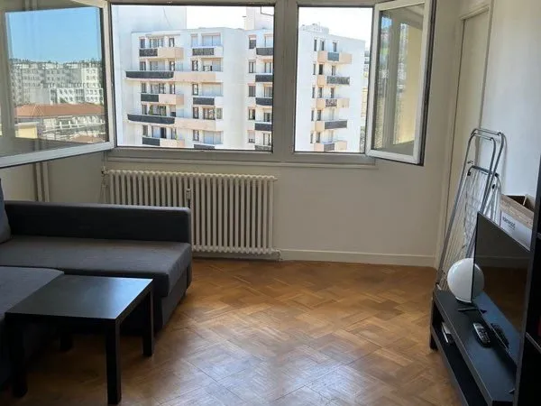 🏡 À louer - T2 meublé avec terrasse - Cours Fauriel, Saint-Étienne