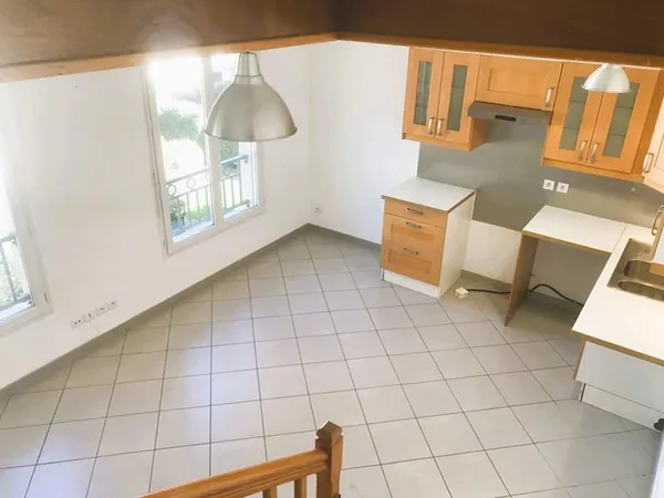 Appartement Pontault Combault 3 pièce(s Duplex