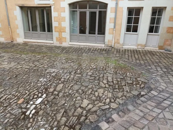 Appartement T2 de plain pied dans le centre historique de Richel
