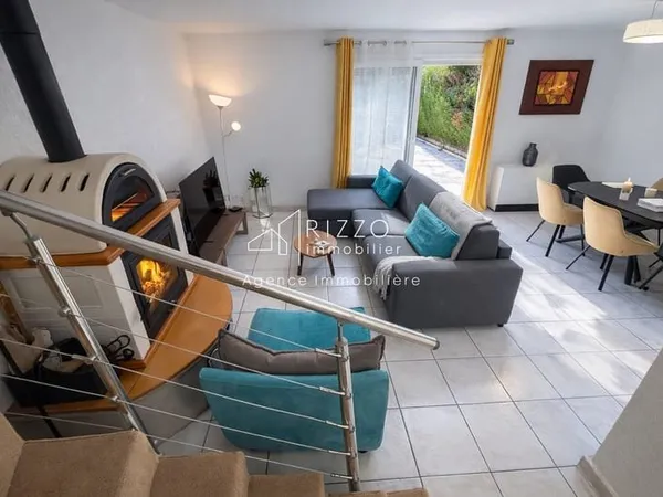 Maison familiale 5 pièces 105 m2 Carrez Grande terrasse,