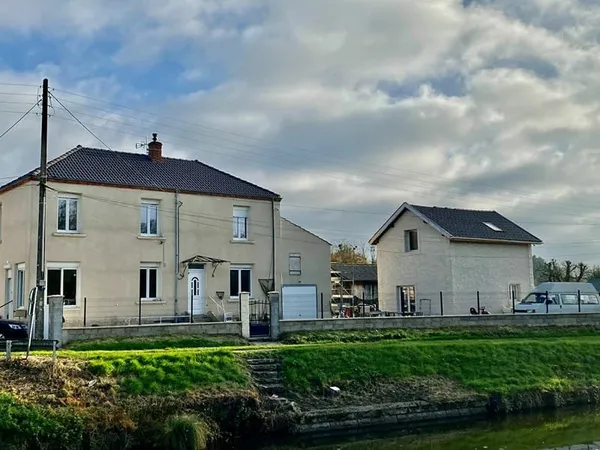 Maison Saint Vallier 5 pièce(s) 125 m2