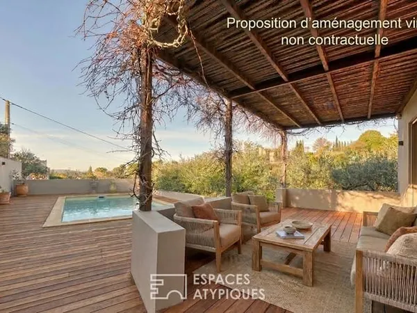 Villa avec olivette, vue panoramique et grand terrain