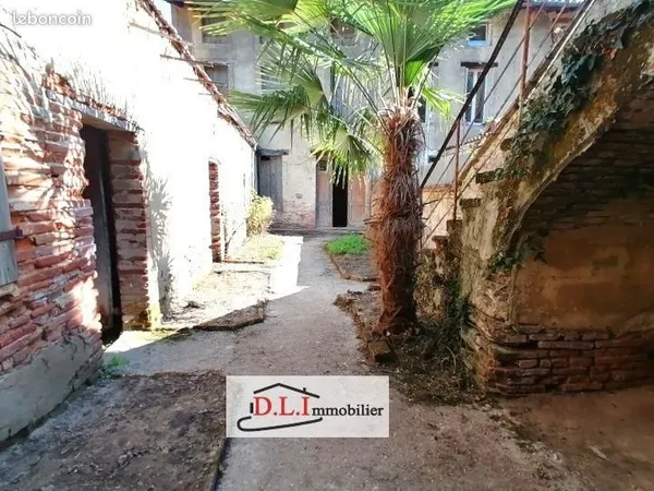 Maison 4 pièces 258 m²