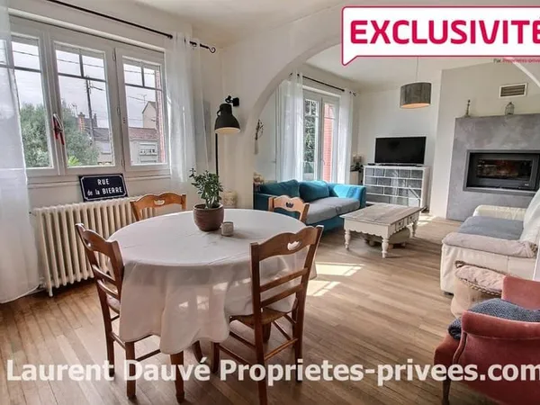 45750 ST PRYVE ST MESMIN - Maison 4 chambres et bureau sur s/sol total - Garage