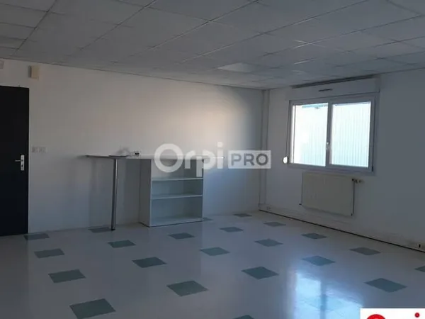 Bureaux 210 m²
