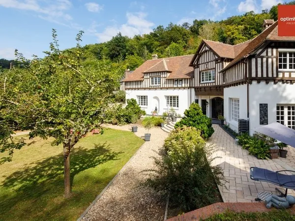 À Pont-Audemer centre - Maison bourgeoise avec parc paysager de plus de 2 hectares