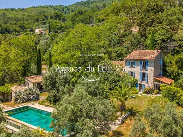 Mas en pierres, 4,5 hectares