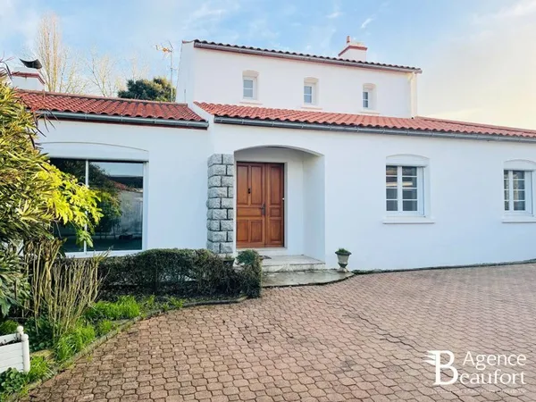 Maison 6 pièces 163 m²