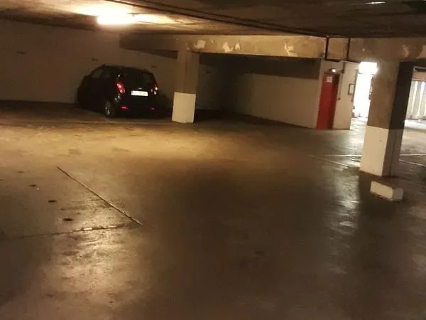 Parking Résidence du Bois du Vert Galant, Couvert et Surveillé
