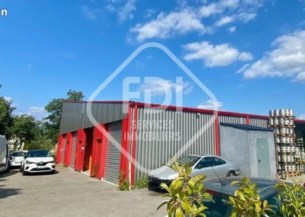 LOCAL D'ACTIVITE 110 m² SAINT GEORGES D'ORQUES