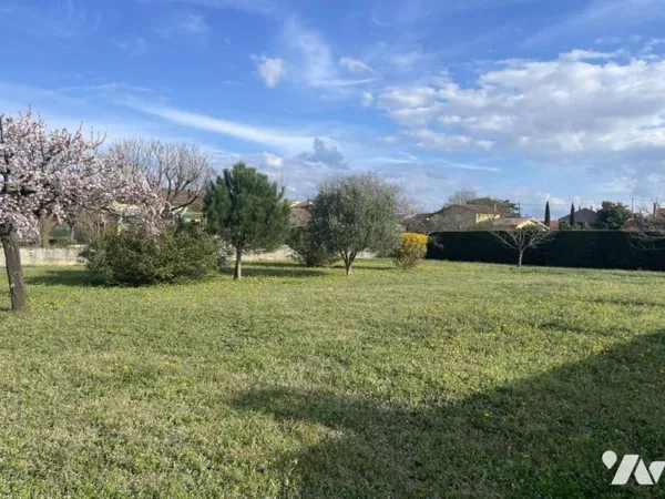 Terrain 1014 m²