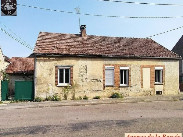 PROVINS 77160
